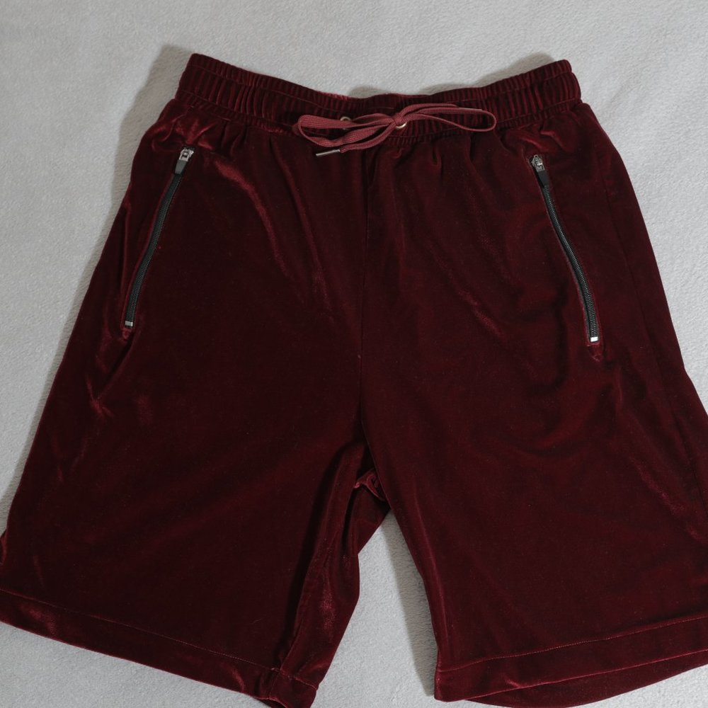 Red Velvet Shorts (M)